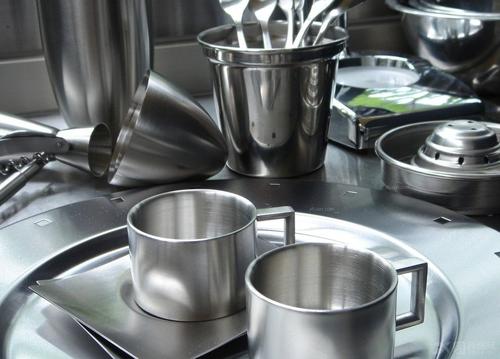 長期使用316不銹鋼餐具對(duì)人體有害嗎？